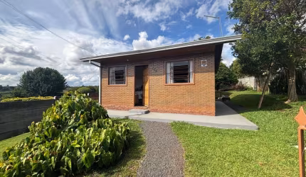 Casa Residencial com 2 quartos  à venda, 40.00 m2 por R$175000.00  - Piriquitos - Ponta Grossa/PR
