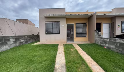 Casa Residencial com 2 quartos  para alugar, 55.00 m2 por R$900.00  - Cara-Cara - Ponta Grossa/PR