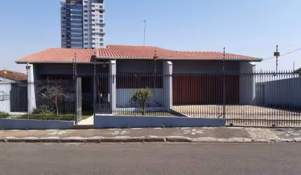 Casa Residencial com 4 quartos  à venda, 310.00 m2 por R$1600000.00  - Orfas - Ponta Grossa/PR