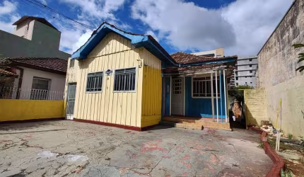 Casa Residencial com 3 quartos  para alugar, 70.00 m2 por R$1050.00  - Olarias - Ponta Grossa/PR