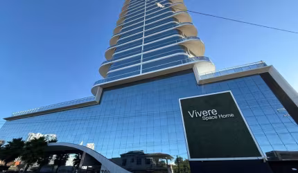 Apartamento com 3 quartos  para alugar, 365.00 m2 por R$7800.00  - Centro - Ponta Grossa/PR