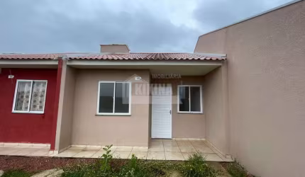 Casa Residencial com 2 quartos  para alugar, 45.00 m2 por R$850.00  - Uvaranas - Ponta Grossa/PR