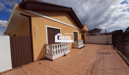 Casa Residencial com 5 quartos  à venda, 400.00 m2 por R$650000.00  - Uvaranas - Ponta Grossa/PR