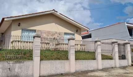 Casa Residencial com 3 quartos  à venda, 792.00 m2 por R$750000.00  - Uvaranas - Ponta Grossa/PR