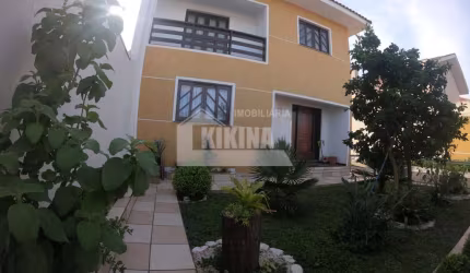 Casa Residencial com 4 quartos  à venda, 263.00 m2 por R$850000.00  - Uvaranas - Ponta Grossa/PR