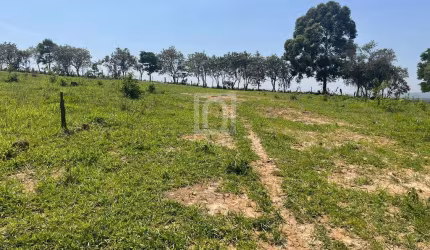 Terreno à venda em com 1.000 m² em Salto de Pirapora