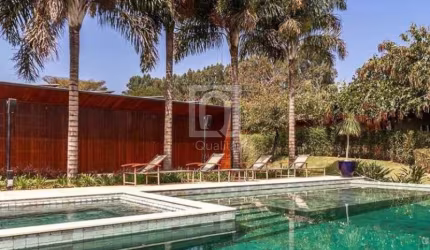 Casa de Campo Beira Lago à Venda no Condomínio Fazenda Boa Vista