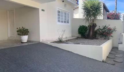 Casa à venda no Jardim São Carlos - Sorocaba