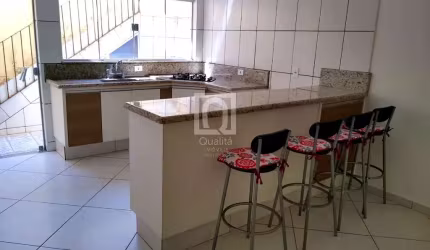 Sobrado à venda no bairro Jardim Vera Cruz em Sorocaba