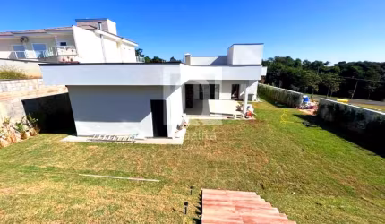 Casa térrea à venda no Condomínio Saint Charbel em Araçoiaba da Serra