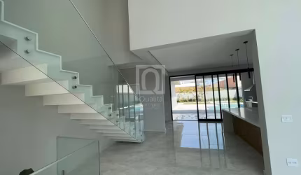 Excelente casa térrea com mezanino à venda no Condomínio Residencial Evidence em Araçoiaba da Serra