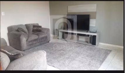 Casa assobradada à venda no bairro Parque Bela Vista em Votorantim