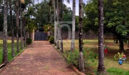 Chácara com escritura 3 quartos Centro Araçoiaba da Serra, aceita permuta por apartamento em Sorocaba.