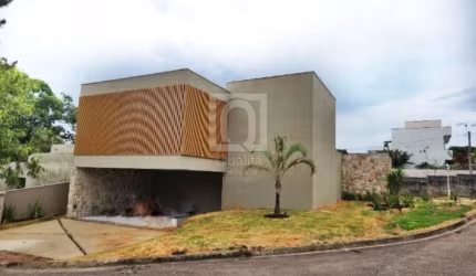 Casa sobrado com 3 suítes no Residencial Morada das Artes Av. São Paulo Sorocaba