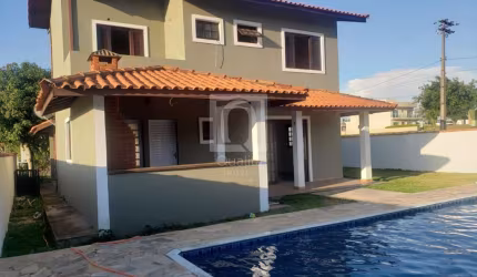Casa sobrado com 3 quartos e piscina no Condomínio Ninho Verde 1 Eco Residence Porangaba