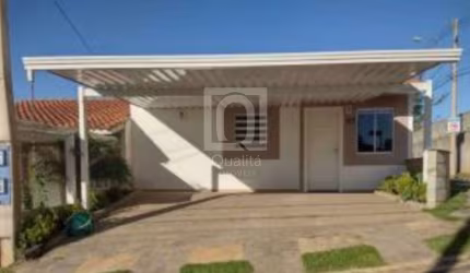 Casa térrea no  condomínio Vila Del Rey com 3 quartos, 1 suíte e 2 vagas de garagem