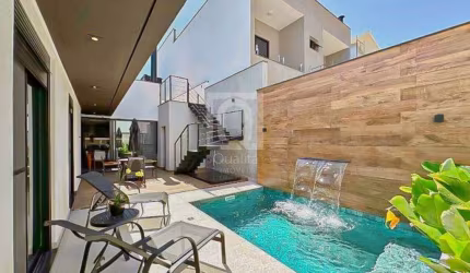 CASA TÉRREA COM PISCINA À VENDA NO CONDOMÍNIO IBITI RESERVA.