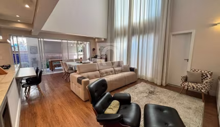 Casa de luxo em condomínio fechado com 3 suítes, área de lazer e 336 m² à venda - Porteira Fechada, em condomínio exclusivo