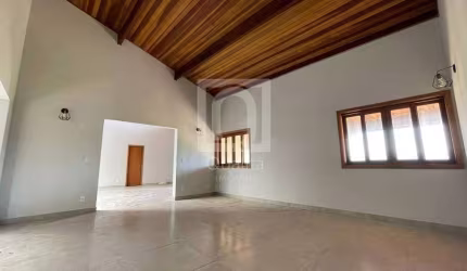 Casa Colonial no Condomínio São José à venda em Boituva | 4 Suítes, Lazer Completo