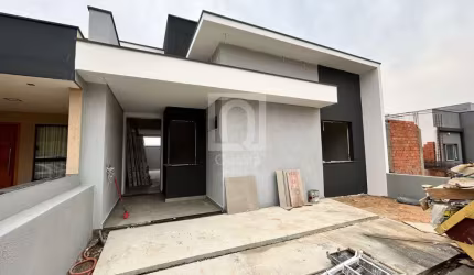 Casa térrea à venda no Horto Florestal Villagio, Sorocaba | 3 Quartos, 1 Suíte e Quintal