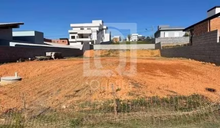 Terreno à venda no Condomínio Fazenda Alta Vista em Salto Pirapora