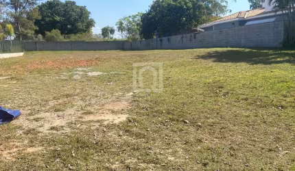 Terreno à venda no Condomínio Saint Charbel - Araçoiaba da Serra