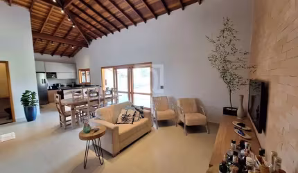 Casa com 3 quartos e piscina à venda no Condomínio Village da Serra, Araçoiaba da Serra