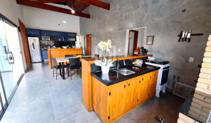 CASA TÉRRA Á VENDA VILLAGE IPANEMA 1