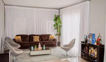 Casa à venda no Condomínio Ibiti Royal Park, Sorocaba | 4 suítes, piscina, área gourmet