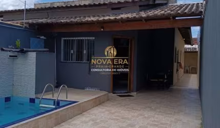 EXECELENTE CASA EM ITANHAÉM,2DORM,1SUITE,EDICULA,PISCINA,PRÓXIMO DO MAR.