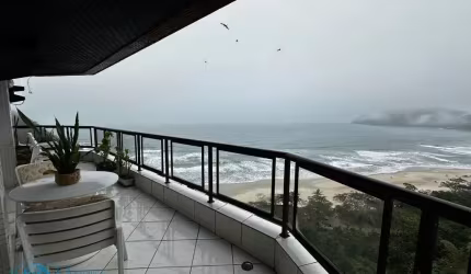 APARTAMENTO A VENDA NO TOMBO