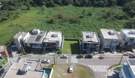 Terreno à Venda no Condomínio Quinta Essense – Vila Nova, Joinville