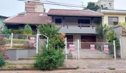 Casa à venda no bairro Vila Ipiranga - Porto Alegre/RS