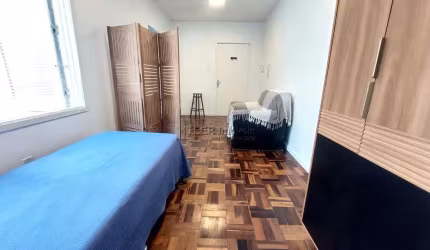 Apartamento à venda no bairro Azenha - Porto Alegre/RS