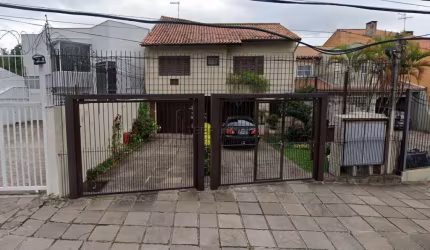 Casa à venda no bairro Jardim São Pedro - Porto Alegre/RS