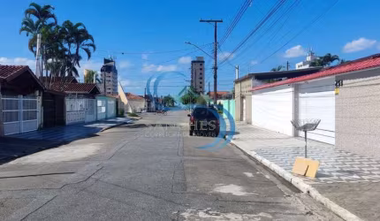 Casa com 4 quartos, Imperador, Praia Grande - R$ 900 mil, Cod: 4195