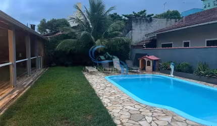 Casa com 2 dorms, Real, Praia Grande