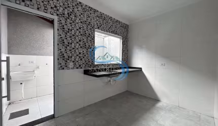 Sobrado de Condomínio com 2 dorms, Maracanã, Praia Grande - R$ 285 mil, Cod: 5239