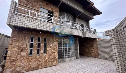 Sobrado com 3 quartos, Caiçara, Praia Grande