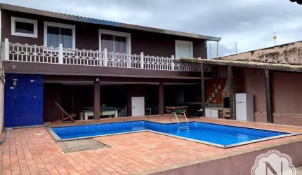Casa com piscina à venda lado praia - Cibratel II