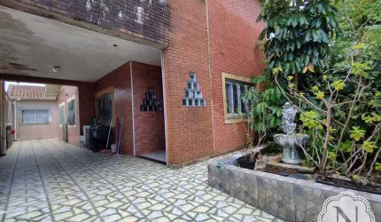 Sobrado à venda com 5 quartos no bairro Corumbá