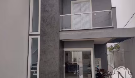 Sobrado à venda com 3 quartos no bairro Jamaica (Praia)