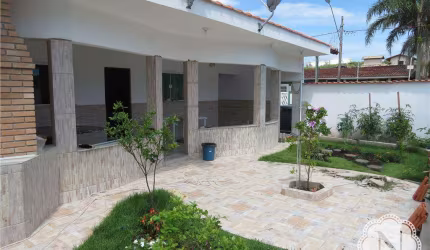 Casa à venda com 3 quartos no bairro Cibratel