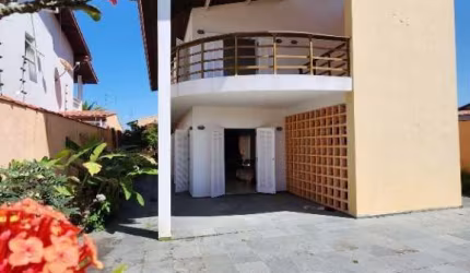 Sobrado à venda com 3 quartos no bairro Satélite