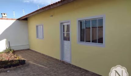 Casa à venda com 2 quartos no bairro Jamaica (Praia)