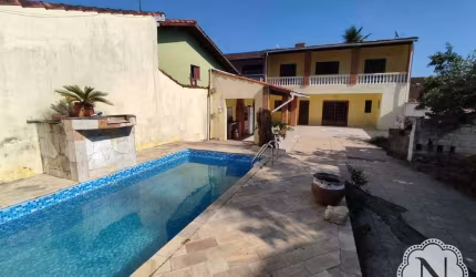 Sobrado à venda com 3 quartos no bairro Savoy