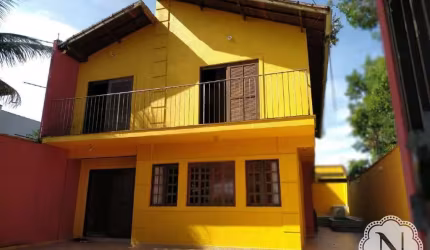 Sobrado no bairro Gaivota (Praia)
