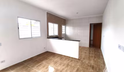 Casa à venda com 2 quartos no bairro Nova Itanhaém (Interior)