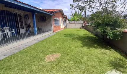Casa à venda com 4 quartos no bairro Jamaica (Praia)