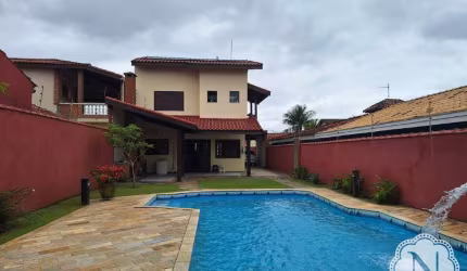Casa à venda com 3 quartos no bairro Cibratel